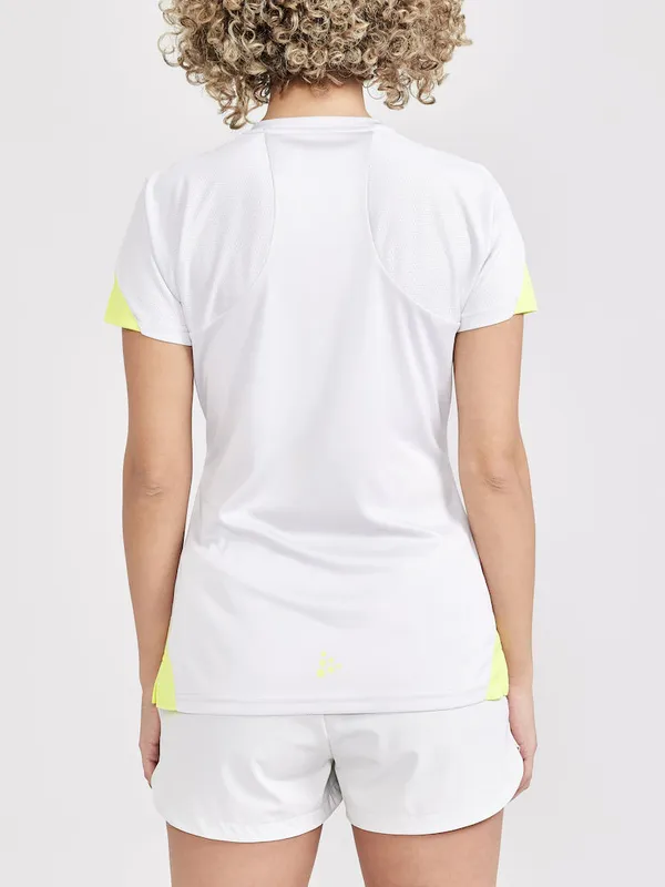 1908229-914541_Pro Control Impact SS Tee W_Closeup2.jpg
